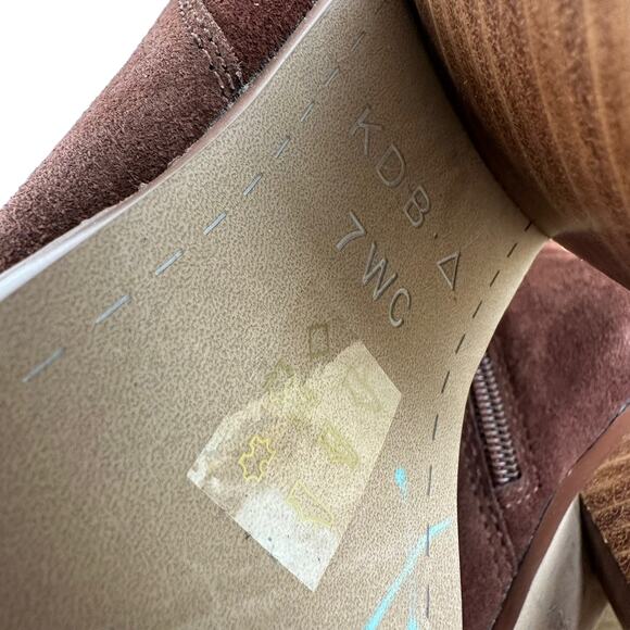 Kelsi Dagger NWOB Logan Coffee Over the Knee Boot Size 7 Wide Calf Suede Leather - Picture 8 of 10